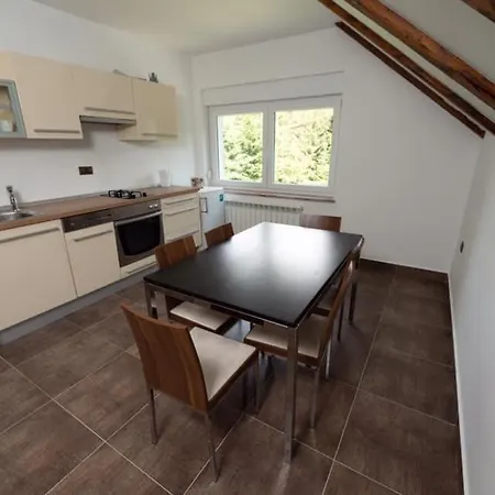 Appartamento Apartmaji Velikonja *